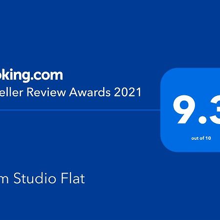 Intim Studio Flat Arad Eksteriør bilde
